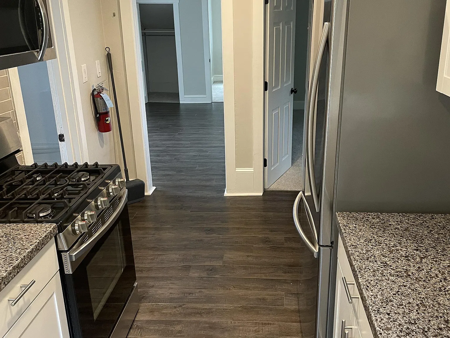 107 West Collings Avenue - B — Photo 4