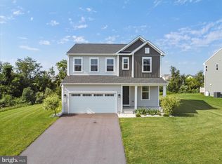 2052 Mandarin Dr, Chambersburg, PA 17202