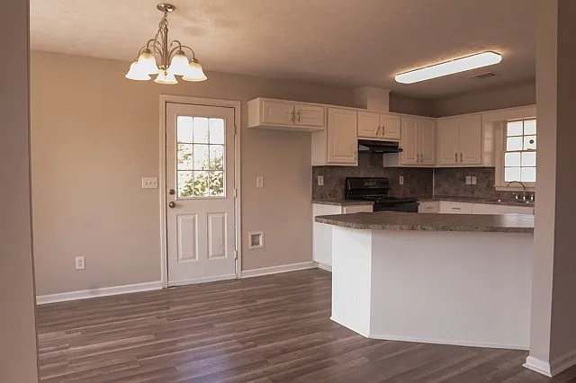 54 Lee Road 2095 — Photo 4