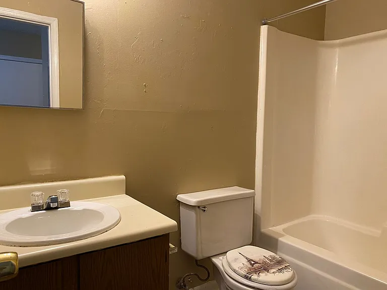 124 Westscott Dr — Photo 10
