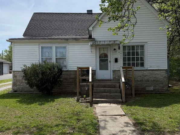 1411 W Walnut St, Marion, IL 62959