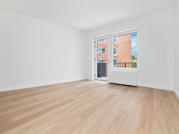 71-82 Parsons Blvd #511