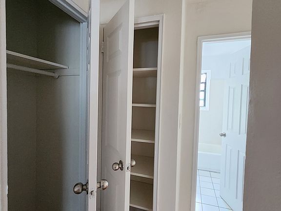 5th image of 21811 Hillside Ave #2