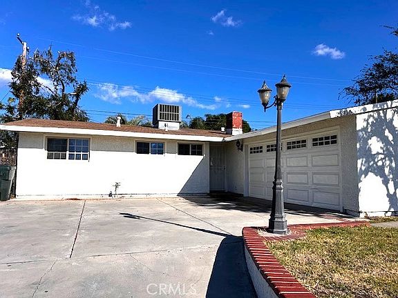 3rd image of 26930 14th St