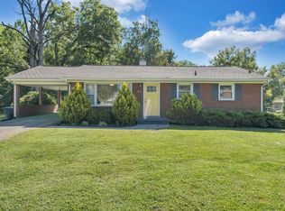 2117 Meadowbrook Rd NW, Roanoke, VA 24017