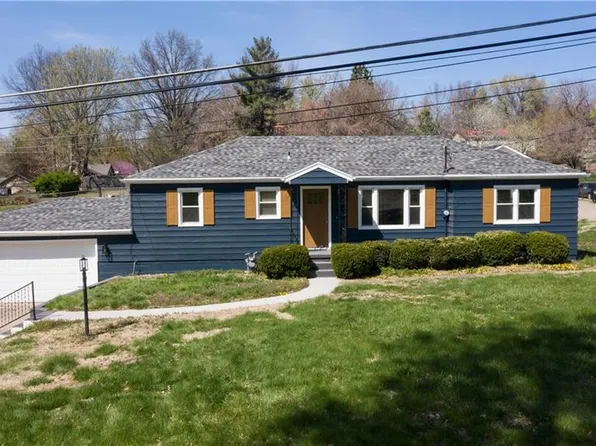 3223 Brown Rd, Saint Joseph, MO 64506