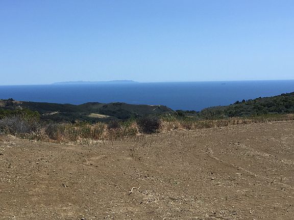 Hilltop building pad