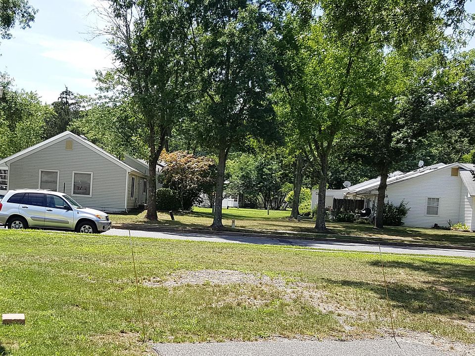 2nd image of 19 Cactus Drive #D