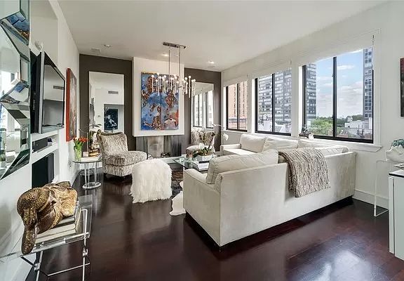 3rd image of 345 E 50th St Ph B
