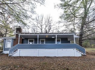 2147 Harding Rd, Blacksburg, VA 24060