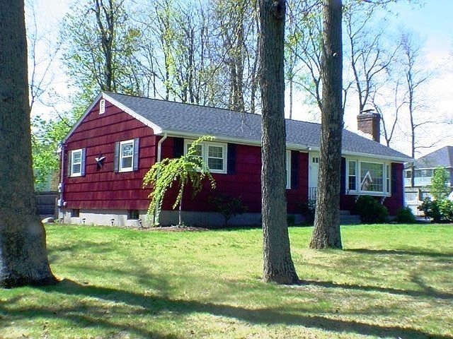 1st image of 37 Woodside Dr