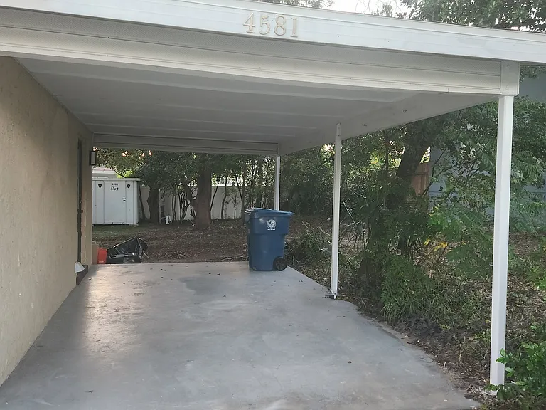 4581 Deltona Blvd — Photo 2
