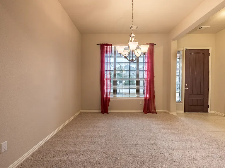 165 Lady Bird Ln — Photo 8