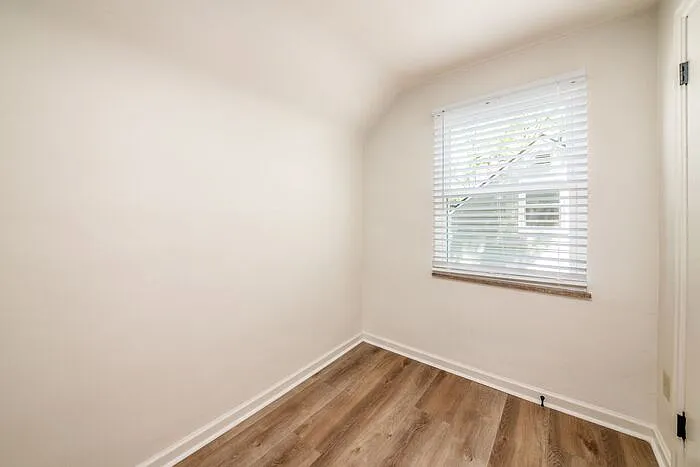2135 Wesleyan Dr — Photo 17