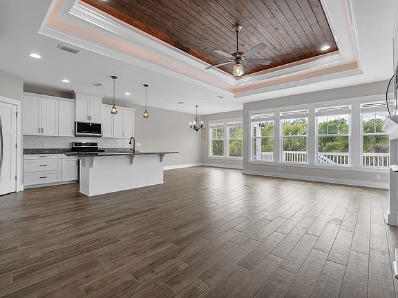 3rd image of 2802 Sweet Ridge St