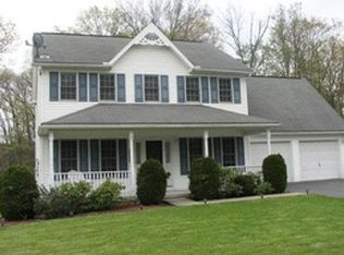 153 Godfrey Ln, Hollidaysburg, PA