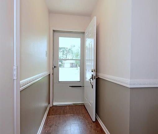 3rd image of 2415 Brookhaven Dr