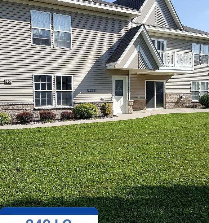 2nd image of 240 Linden Ct APT B