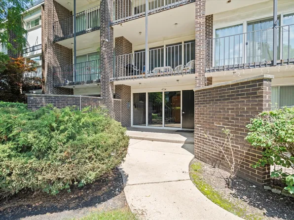 4734 Russett Ln APT 212, Skokie, IL 60076