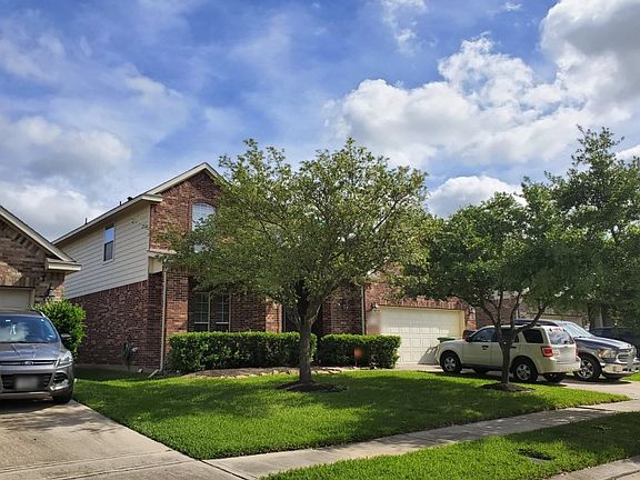 3rd image of 14907 Whispy Green Ct