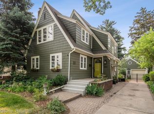 239 W Oakridge St, Ferndale, MI 48220