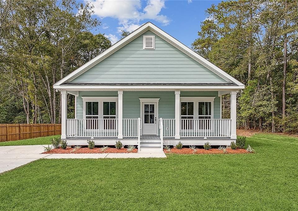 1st image of 100 Abita Oaks Blvd