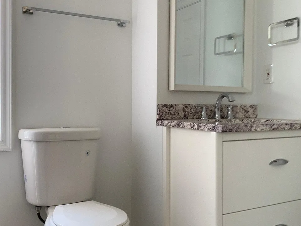 2nd bathroom