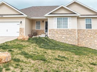 210 Ridgeview Dr, Saint Robert, MO 65584