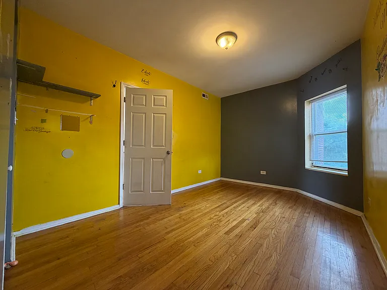 207 S Whipple St #3 — Photo 6