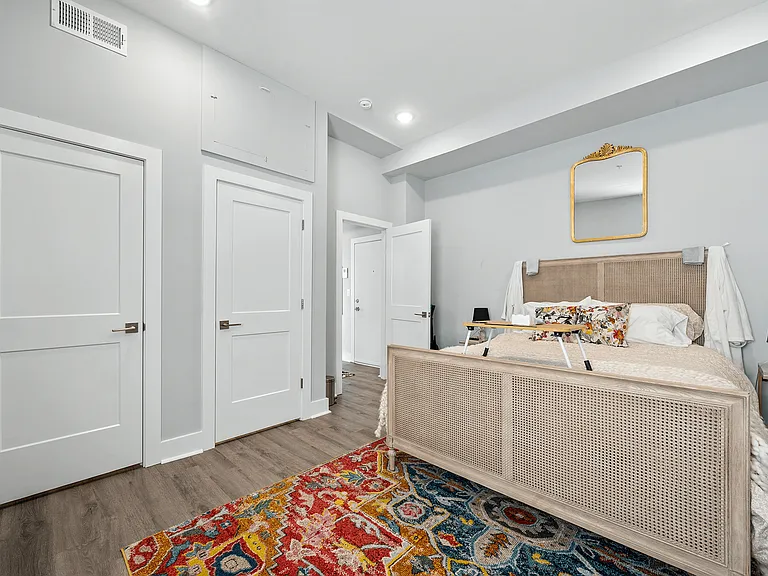 Dickinson Lofts — Photo 27