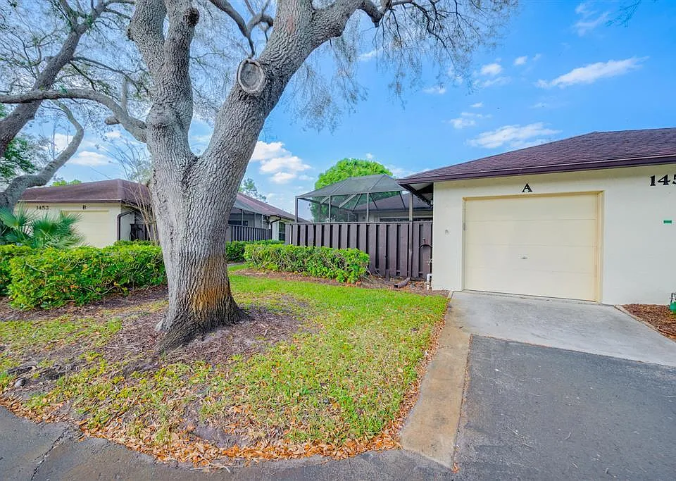 1451 Captains Walk #27A