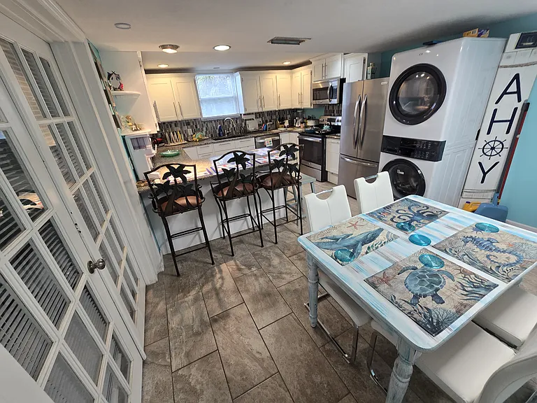 125 Sherwood Ave #2 — Photo 16