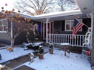 285 Thunderbird Rd SE, Cedar Rapids, IA 52403