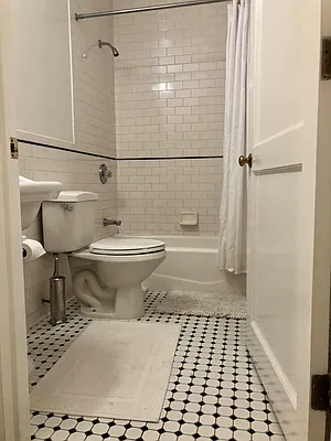 Rented by CitySites Real Estate Group | media 26