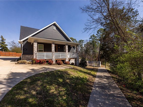 3rd image of 2983 N Old Wire Rd