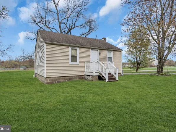 377 Jacobstown Cookstown Rd, Wrightstown, NJ 08562