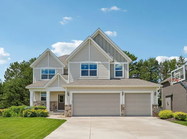 1143 Pine Hill Ln, White Bear Twp, MN 55127