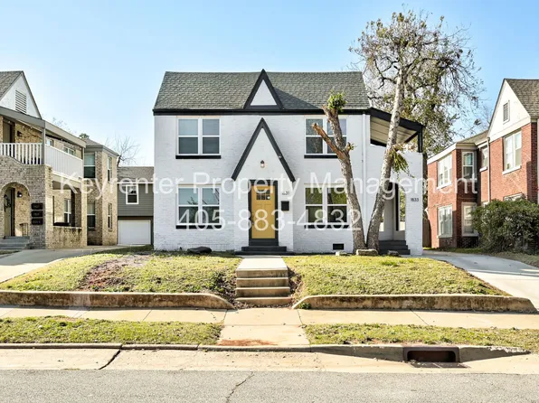 N Gatewood Ave Duplex