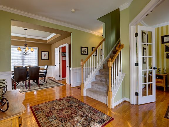 4th image of 9073 Barbette Ct