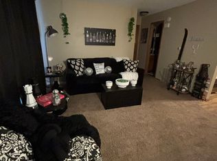 1637 Carriage Hill Dr APT 1, Waterloo, IA 50701