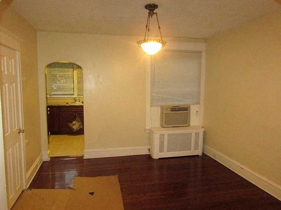 5th image of 6635 N Fairhill St