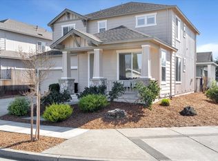 8425 Old Oak Rd, Windsor, CA 95492