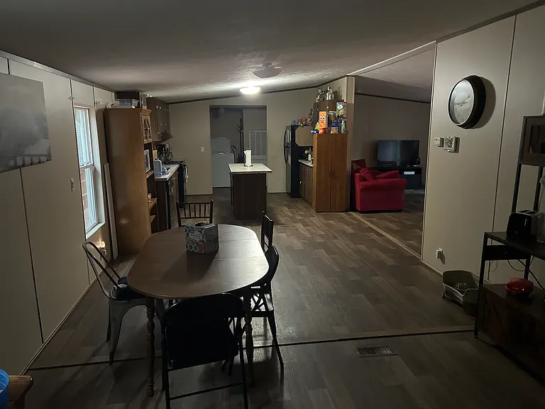 6005 Defoores St — Photo 7