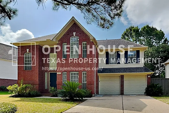 4 bed, 2.5 bath, 1932 sqft, $2,350 — Photo 1
