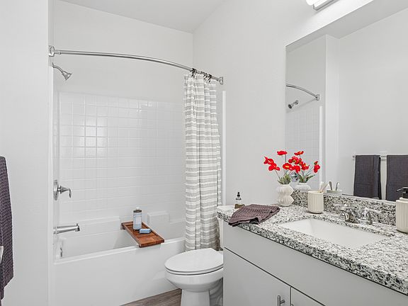 5th image of 21640 Dracaea Ave #24