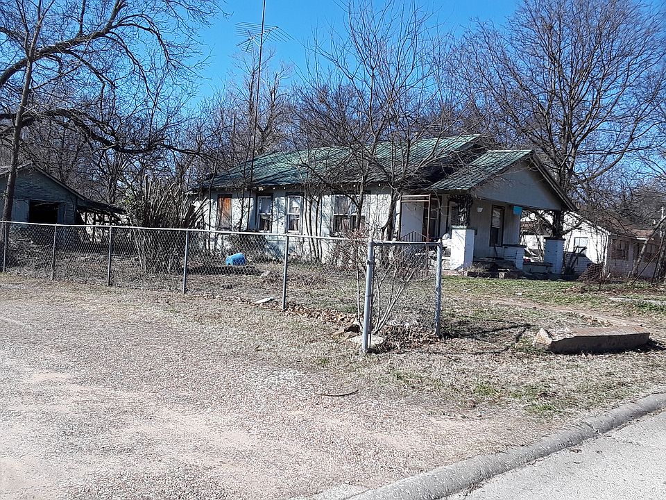 1st image of 1115 Eureka St