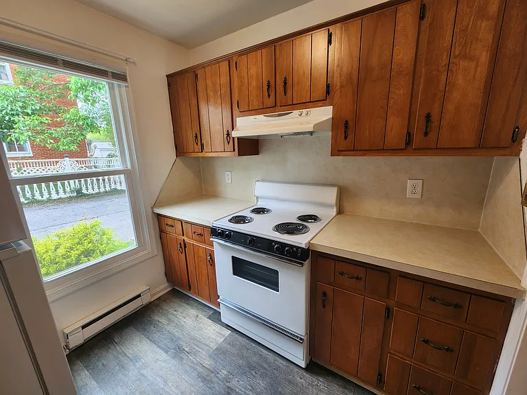 446 E Patrick St #F — Photo 7