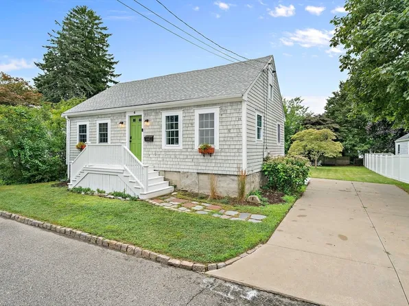6 Allen St, Fairhaven, MA 02719