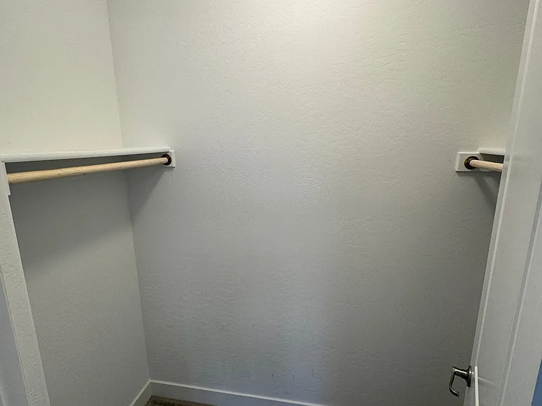 648 W Winchester Dr — Photo 20