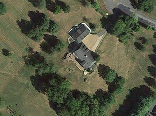 1335 Courtney Ln, Elkton, VA 22827